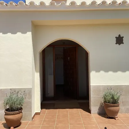 Con Piscina Cerca Del Mar Villa